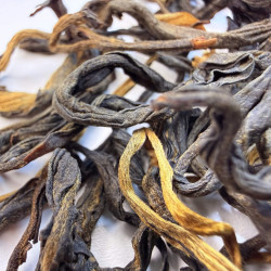 Хун Мао Фэн — купить китайский красный чай «Красные ворсистые пики»