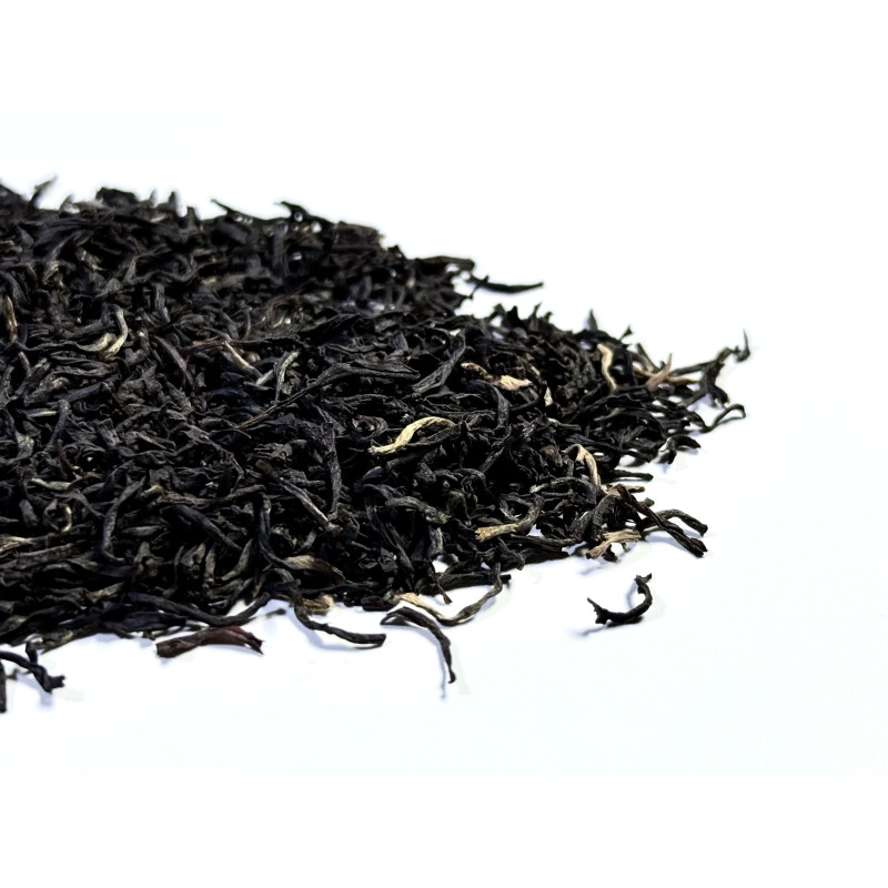 Ассам Мокалбари FTGFOP1 — купить чёрный чай Ассам с типсами